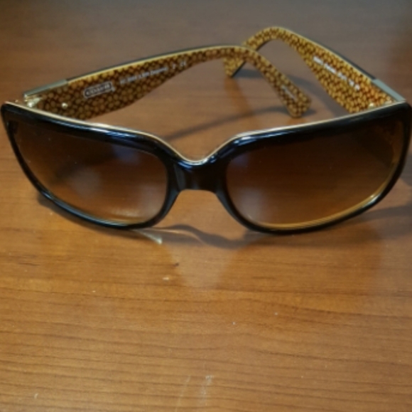 Coach Sunglasses - Picture 5 of 8
